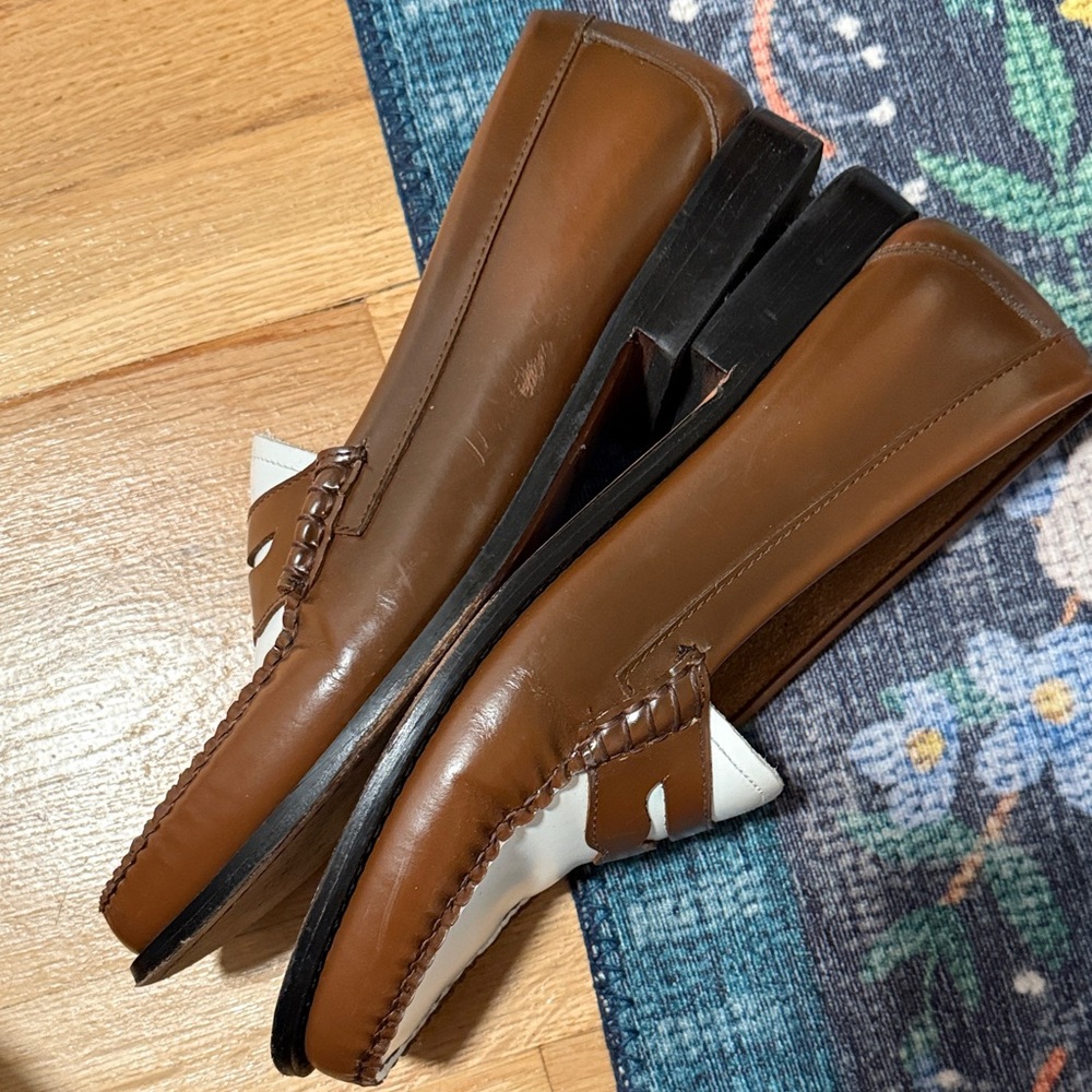 G.H. Bass & Co. Brown and White Leather Loafers - Picture 4 of 8